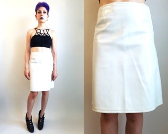 60s Clothing/ Vintage 1960s White Vinyl Skirt Mod Skirt Above the Knee Skirt Mod Vinyl Skirt 60s Skirt Size Small or Medium
