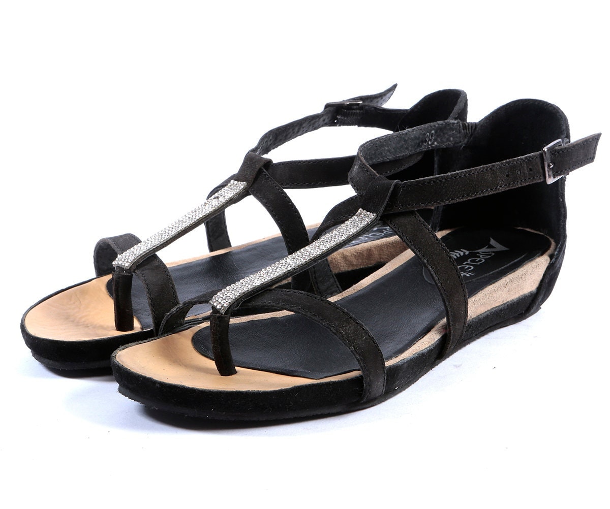 black leather womens sandals