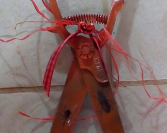 Vintage Clippers BUG HALLOWEEN Door Decor