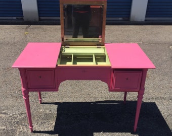 Vintage vanity -Customize it!