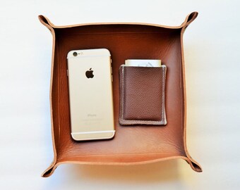 Catch all tray, wedding gift, grooms gift, groomsmen gift, valet trays, leather catch all tray, leather tray, personalized leather tray