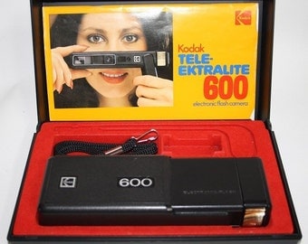 Vintage Camera Kodak Tele-Ektralite 600 Reomar 24 mm Lens Elektronic Flash Boxed