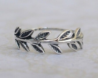 Sterling Silver Ring, Silver Leaf Ring, Silver Floral Ring, Silver Ring, Silver Band Ring, Oxidized Silver Ring