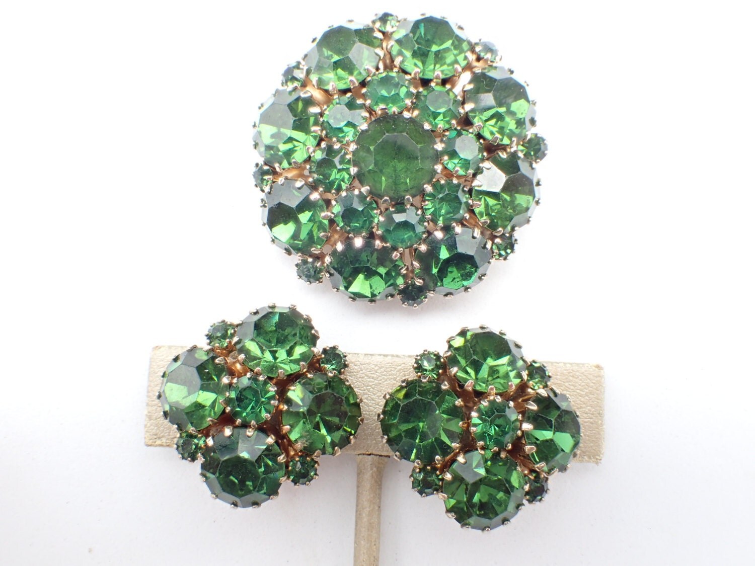 Vintage Signed Weiss brooch earring set green by MeyankeeGliterz