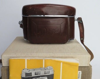 KODAk Retina lll c 35mm camera with case and instructions 1950-60's up cycle fix or pretty on the bookshelf