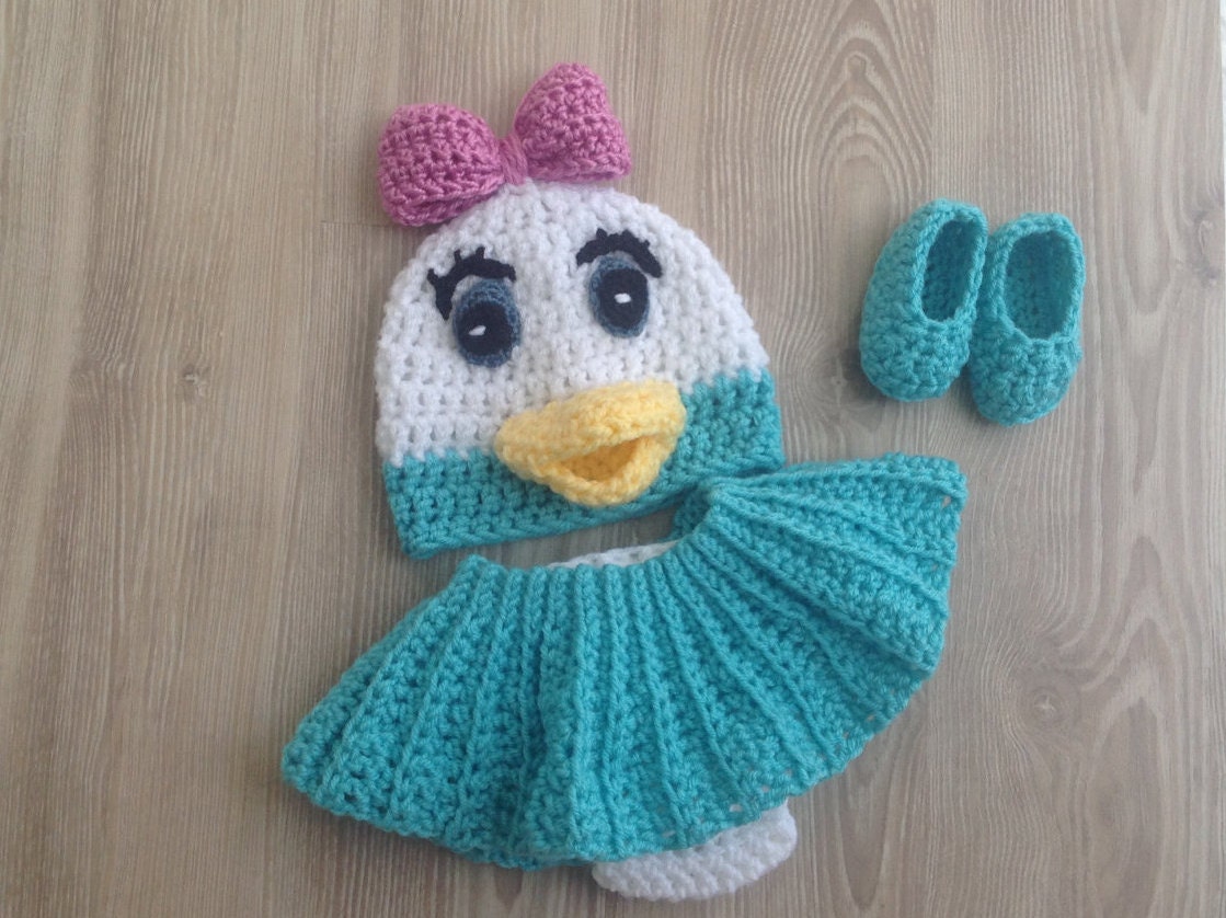 Daisy Duck Hat diaper cover and slipper by MimisClosetBoutique