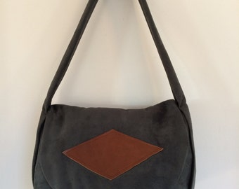 Versatile handcrafted shoulder bag, everyday bag, shoulder handbag