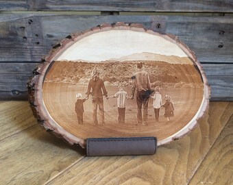 Custom Photo Gift Mom Mothers Day Gift Mothers Day Photo Photo Gifts Engraved Photo Mothers Day Family Photo Photo Engraving Wood Tree Slice