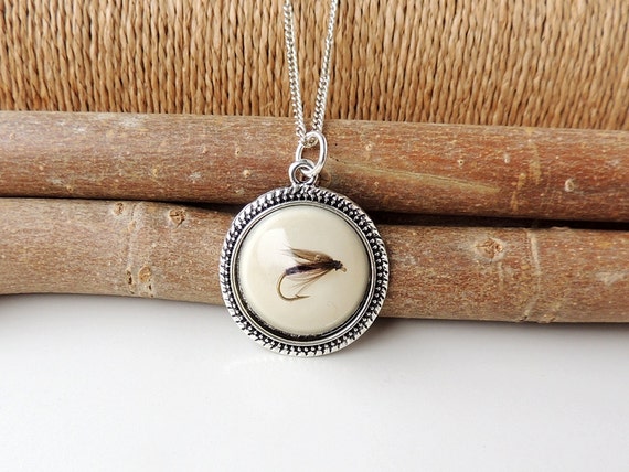 Fly Fishing Necklace Fishing Fly Hook Resin Pendant Cream