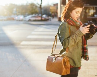 iMo DR camera bag- Russet brown Color
