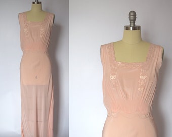 VTG 1930's Peach Slip w Lace Detailing by EmmaPaigeDesign on Etsy