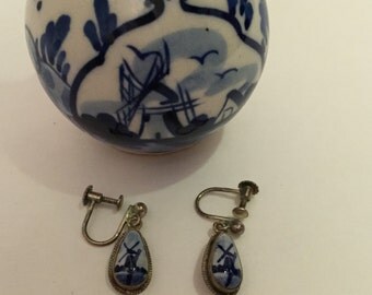 Vintage Blue and White Delft Screwback Earrings