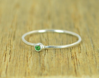 Tiny CZ Emerald Ring, Emerald Silver Ring, Minimal Silver Ring, Silver Ring Emerald, Alari, May Birthstone, Mother's Ring, Stacking Ring