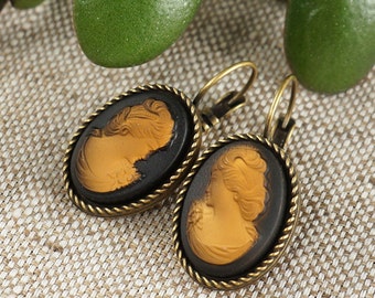 Cameo Earrings "Amber Flash", vintage glass 13x18mm (#7028)