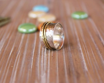 spinner ring,STERLING SILVER spinner ring,simle ring,minimal ring,spinning.fidget ring.worry ring,hammered spinner ring,artisan silver ring