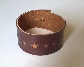Star punched Cuff. Hand Made Leather. Brown calf leather.