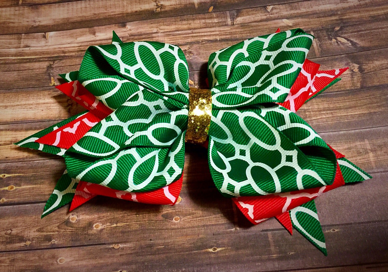 Christmas bow!!! by Charminglillads on Etsy | Christmas bows, Novelty christmas, Etsy