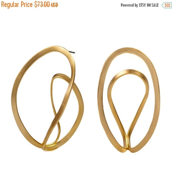 SUMMER SALE Gold Dangle Earrings Loop by PazitKeidarDesign