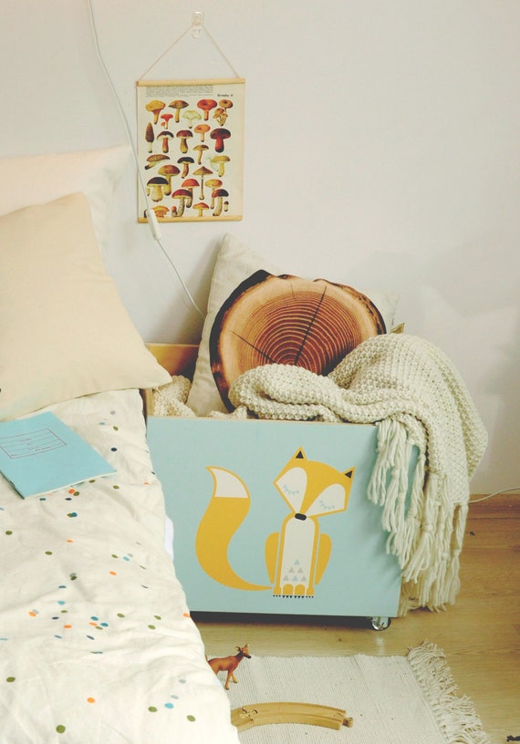 Conjunto de dos cuadros. Pecho de juguete caja de por NOBOBOBO