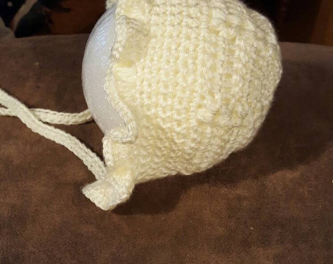 Handmade crochet 6-12 months baby bonnet