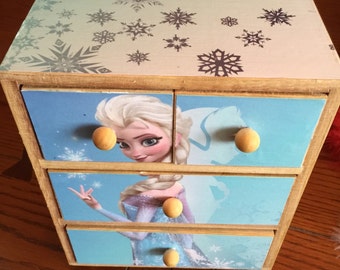 disney frozen treasure chest