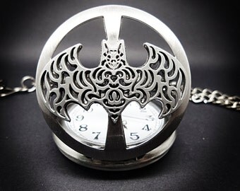 Batman The Dark Knight Pocket Watch with DC Superhero comic book Vintage Inspired bronze plated decoration for men's waistcoat