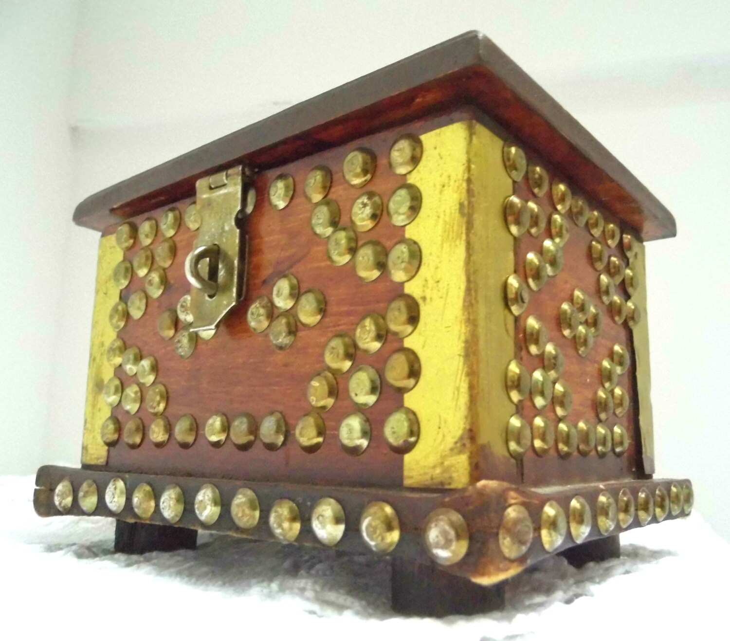 Rustic Wooden Metal Trinket Box Handmade Ornate Treasure Chest Trunk Jewelry Storage with Rivets
