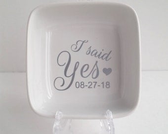 Engagement Ring Holder - Several Colors - Ring Holder - FREE SHIPPING