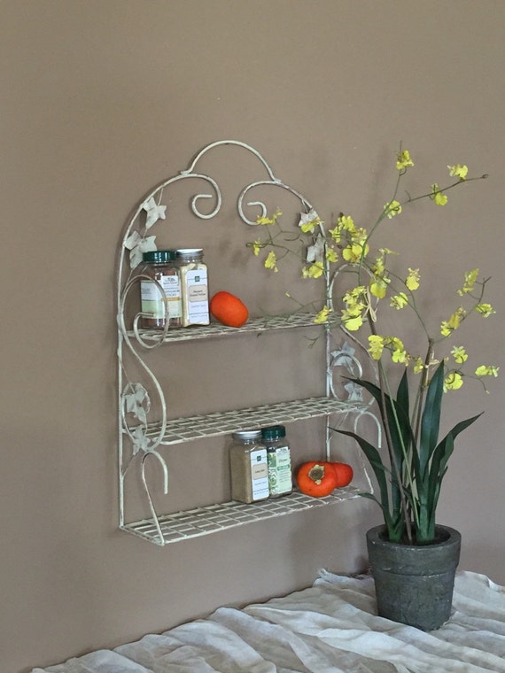 Vintage Spice Rack / Vintage Wall Shelf / Kitchen Wall Shelf
