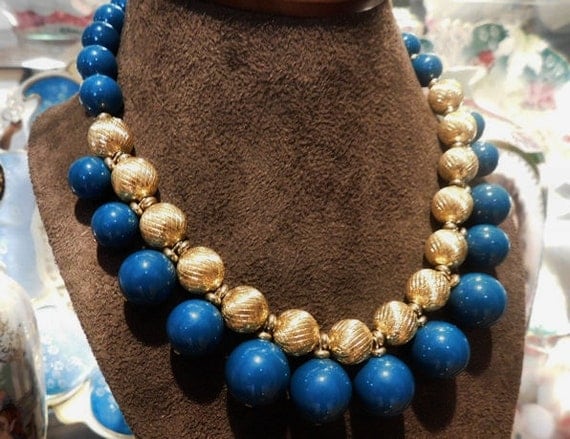 Vintage Napier Necklace Choker 1980s 80s Chunky Bold Articulated Teal Blue Resin Balls Beads Embossed Textured Gold Tone Metal Balls Beads