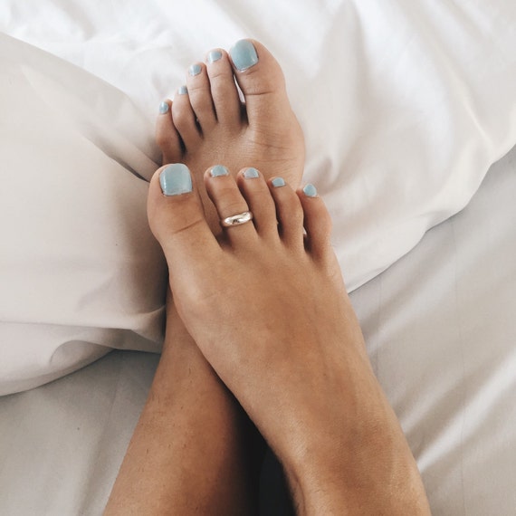 silver toe footlocker