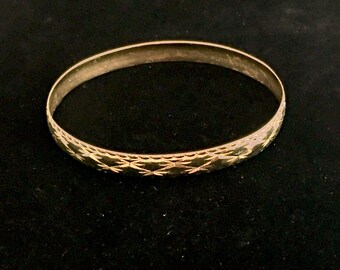 14k gold bangle bracelet (B1)