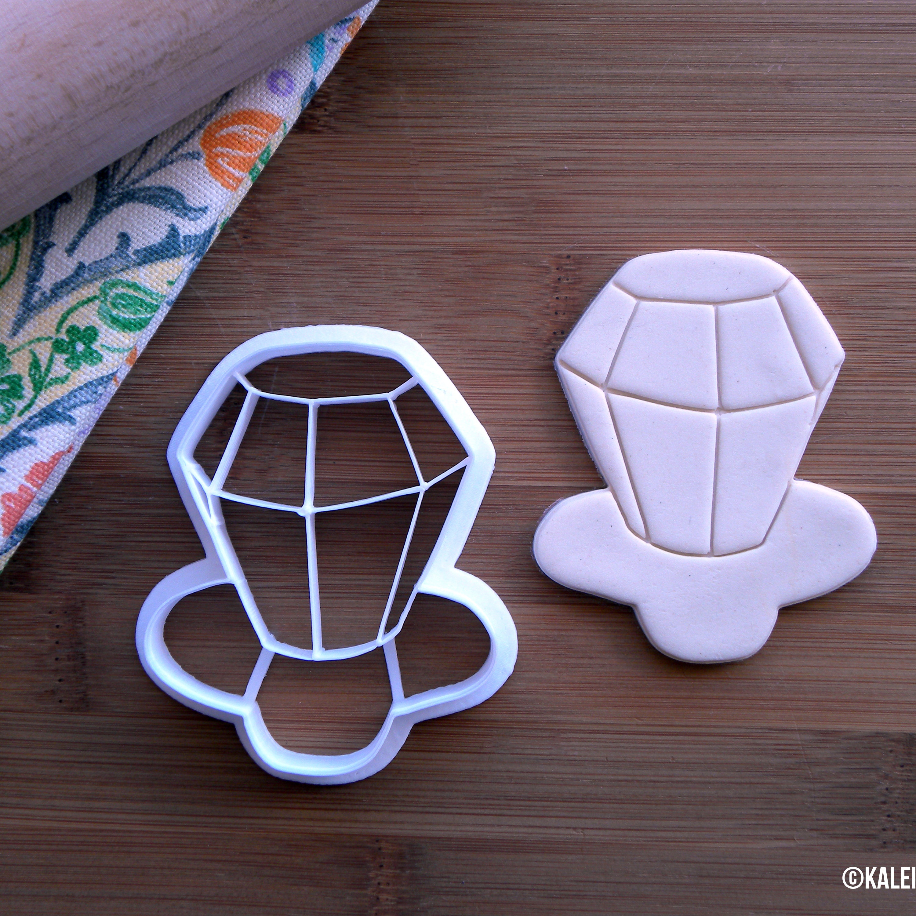 3D Printed / HandIllustrated Cookie Cutters by KaleidaCuts