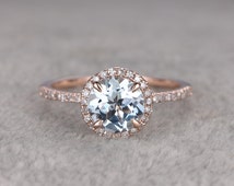 Aquamarine engagement rings popular