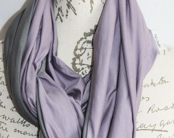 Reversible Scarf / Gray and Lilac Infinity Scarf with hidden zipper pocket / Travel scarf / Passport Scarf / Mother's Day / Graduation gift