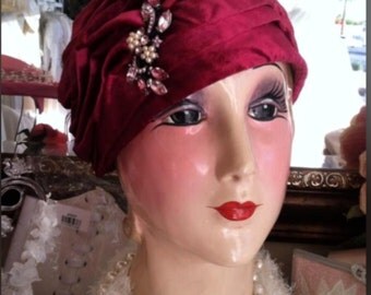 Vintage 1920's Cloche Hat