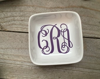 Monogrammed Jewelry Dish, Ring Dish, Personalized Ring Dish, Customized Jewelry Dish, Jewelry Holder, Bridesmaid Gifts, Monogram ring dish