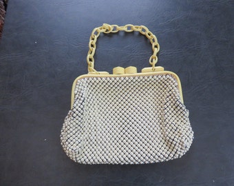 Whiting & Davis Co white bead evening handbag 1930-40s era