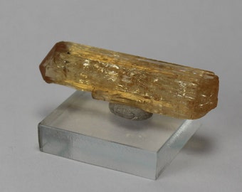 Large double terminated Imperial topaz crystal 30.15 ct