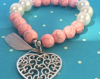 Rose heart pearl bracelet with heart charm, elastic bracelet, pink, boho bracelet