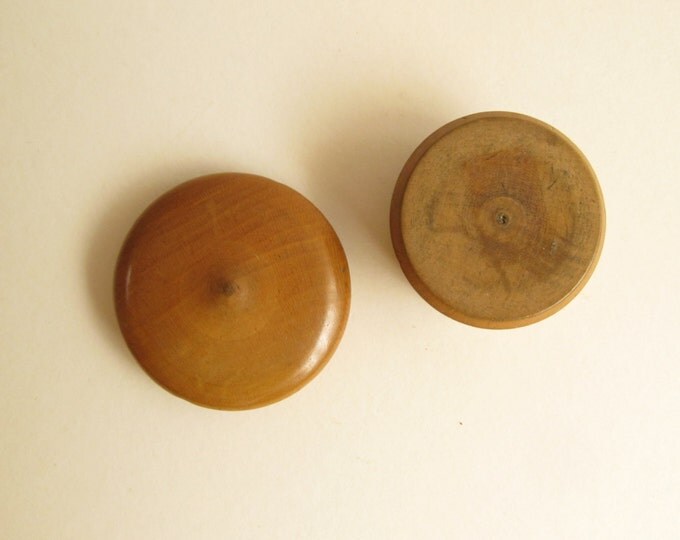 Vintage treen engagment or wedding ring box, snuff box, patch box, stamp box, round mushroom shaped box