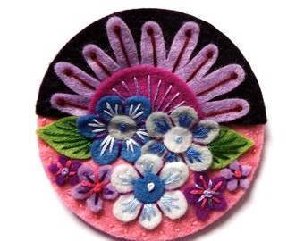SUMMER felt brooch pin with freeform embroidery - scandinavian style