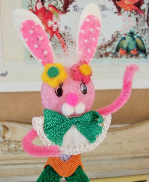 Items similar to Vintage Style / Pipe Cleaner Easter Bunny Figure