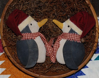 EPATTERN -- Christmas Side Facing Penguin Tucks Primitive Bowl Filler Pattern
