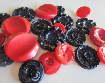 Vintage Buttons - Cottage chic fancy pierced mix of red, and navy, lot of 21 old and sweet( nov 374b)