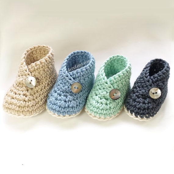 Crochet pattern baby booties shoes unisex boys or girls kimono style 