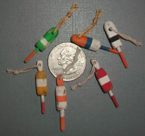 Tiny Lobster Buoys 124 scale