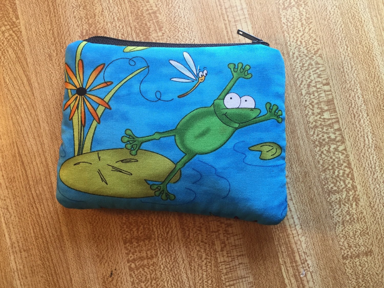 Frog and the dragonfly coin purse by badasboutique101 on Etsy