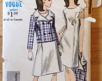 60s era vintage Vogue 6553 Jackie O suit sewing pattern