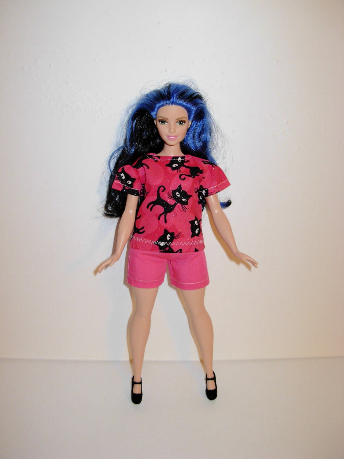 Handmade barbie clothes. Cute outfit for new barbie curvy doll